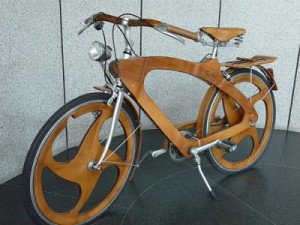 tino-sana-holz-fahrrad.jpg