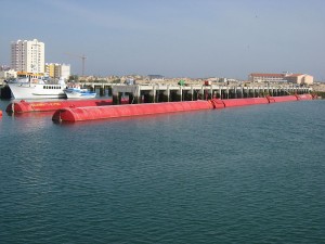 Pelamis Wellenkraftwerk in Portugal