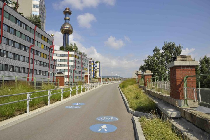 Radweg am Donaukanal in Richtung Fernwärme, Copyright: Kromus/PID