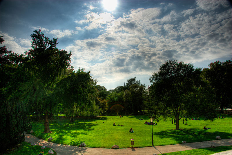 Der Burggarten ist ein beliebter Treffpunkt zum Seele baumeln lassen. Bild: Antonio Morales Garcia