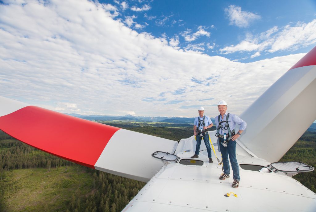 In Munderfing in Oberösterreich existiert bereits ein Windpark im Forstwald – Bild: © Astrid Knie