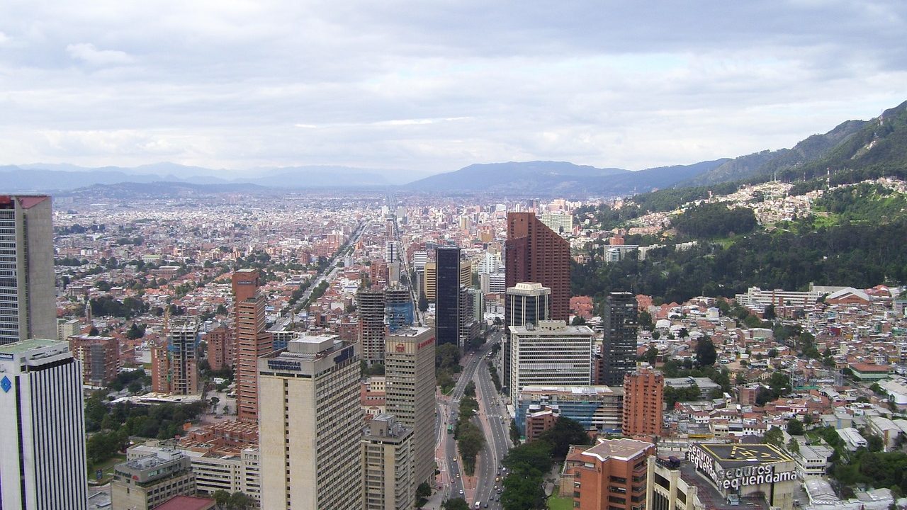 3. Bogota. Seit 30 Jahren wird hier sonntags nur geradelt. - Fotoredit: Pixabay/Julianza