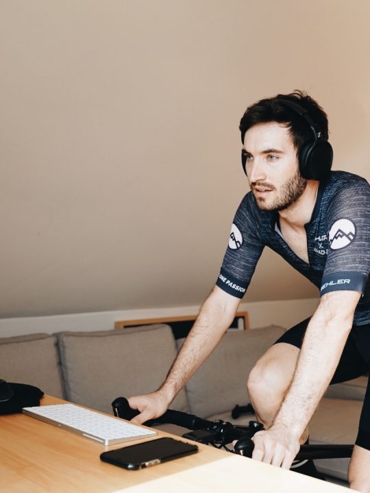 Indoortraining-Zwift-fit bleiben. (C) Neubauer Christina