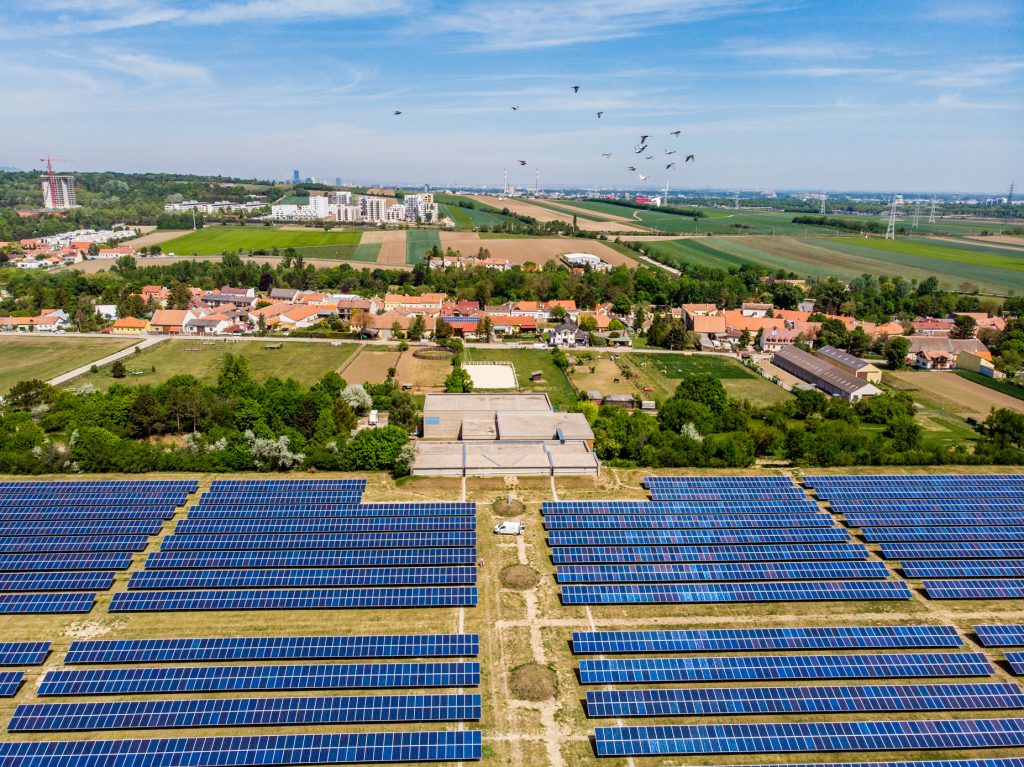 Die größte Photovoltaikanlage Wiens am Wasserbehälter Unterlaa der MA 31 ist soeben in Betrieb gegangen. Foto: © MA31/Fürthner