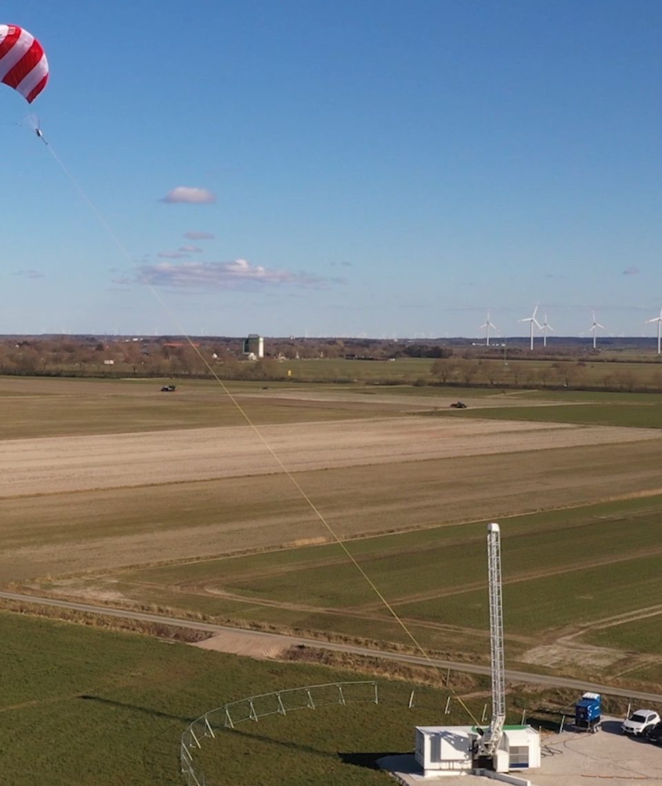 Die Technologie von SkySails ermöglicht, mittels Drachen die Windkraft in großen Höhen für die nachhaltige Energiegewinnung zu nutzen. Foto: © SkySails Group