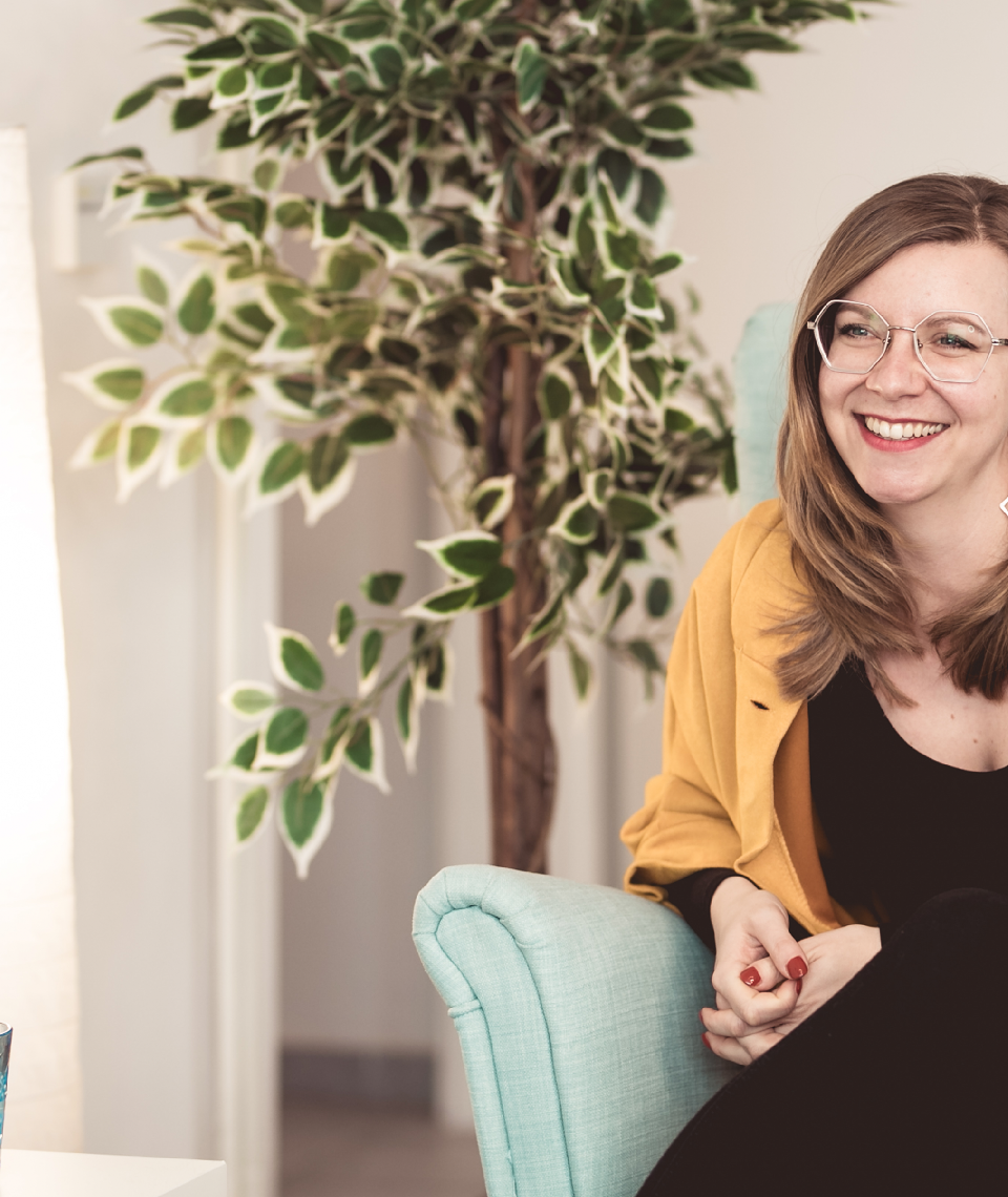 Die psychologische Beraterin Lisa Vesely berät Frauen, Männer und Paare in Wien – ihr Arbeitsschwerpunkt liegt auf den Bereichen Liebe, Beziehung und Sexualität. Fotocredit: © #viewitlikejenni