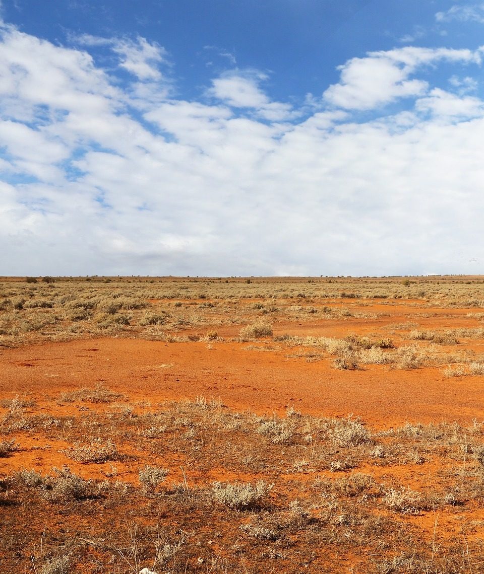 In der Wüste in Westaustralien soll im Zuge des Asian Renewable Energy Hub das weltweit größte Kraftwerk für erneuerbare Energien entstehen. Fotocredit: © Tracy Lundgren/Pixabay