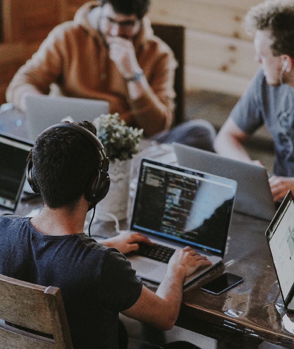 Nur mehr vier Tage pro Woche bei gleichem Lohn arbeiten? Für die Vier-Tage-Woche sprechen gleich mehrere Faktoren. Fotocredit: © Annie Spratt/Unsplash