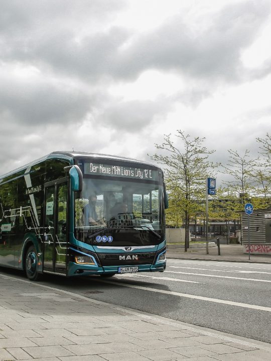 Mit dem Bus Lion’s City E setzt MAN im Punkto Reichweite neue Maßstäbe. Fotocredit: © MAN Truck & Bus