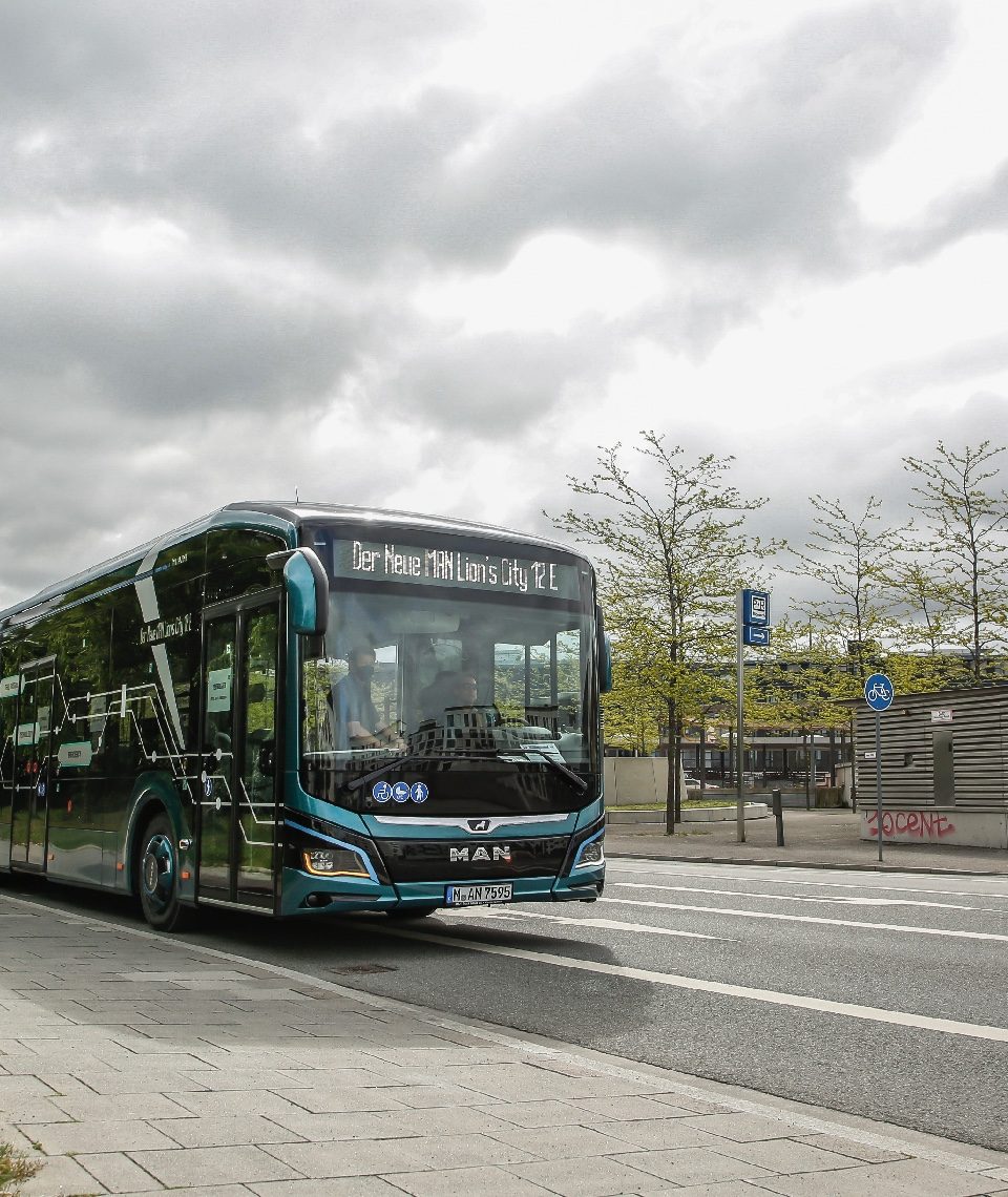 Mit dem Bus Lion’s City E setzt MAN im Punkto Reichweite neue Maßstäbe. Fotocredit: © MAN Truck & Bus