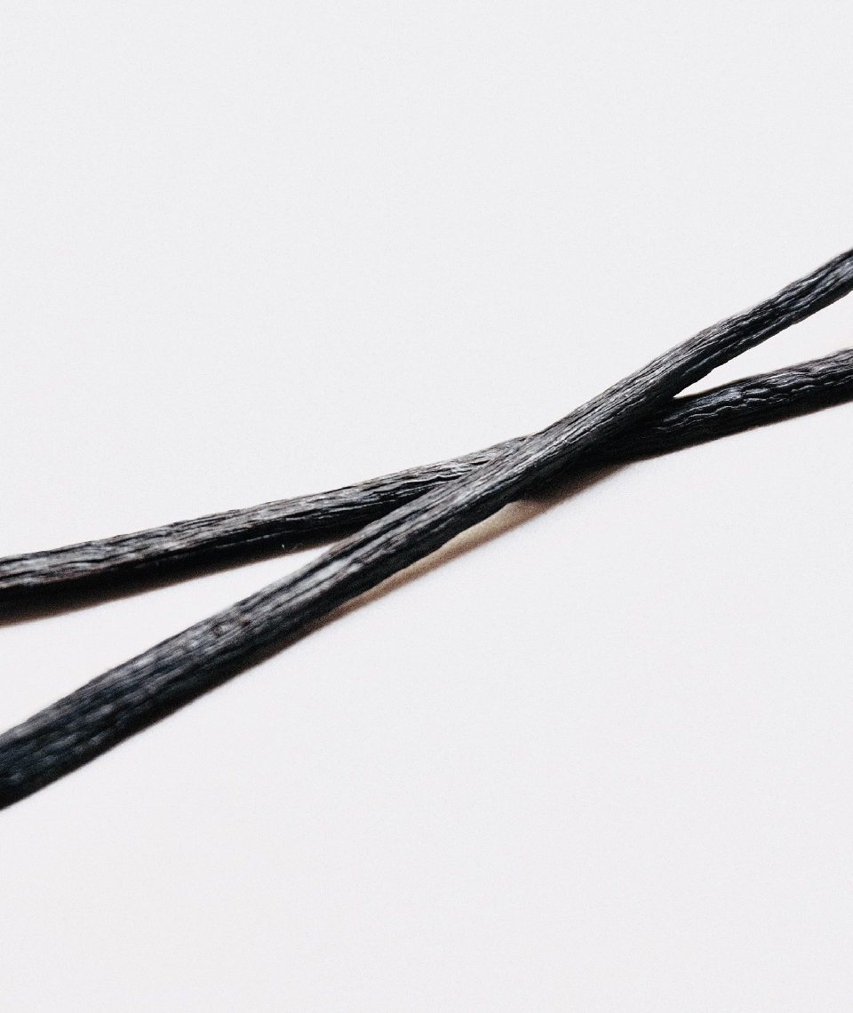 Heiß begehrt: Das natürliche Vanillin in Vanilleschoten. Allein die Nachfrage kann mit echter Vanille nicht gedeckt werden. Fotocredit: © Jocelyn Morales/Unsplash