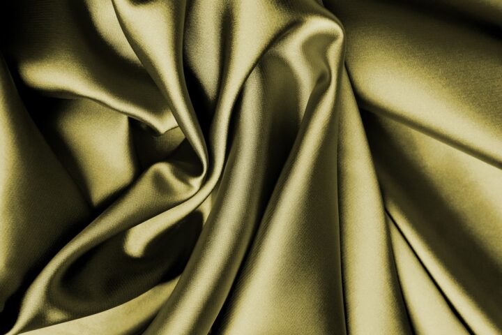 Rayon oder Viskose wurde früher auch Kunstseide genannt. Diese Bezeichnung ist heute nicht mehr zulässig. Fotocredit: © Frank Winkler/Pixabay
