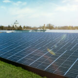 Das Solarkraftwerk am Wiener Zentralfriedhof produziert Sonnenenergie mit 1,4 Megawatt Leistung. Fotocredit: © Wien Energie