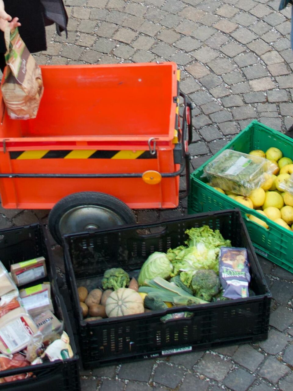 Zu Erntedank aktiv gegen Lebensmittelverschwendung. Zu Erntedank aktiv gegen Lebensmittelverschwendung. - Fotocredit: Verena Wagner